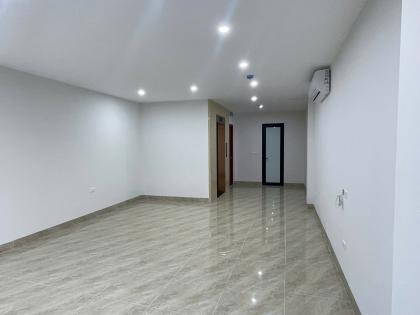 Cho thuê nhà Khuất Duy Tiến 60m x 6 tầng thông sàn thang máy 40tr 0903409888