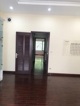 Cho thuê nhà LK Quốc hội Lương Thế Vinh 75m2 x 5 tầng thang máy 35tr 0903409888