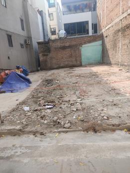 Bán đất  tại đường Phạm Văn Đồng, 85m2, phân lô, ô tô,  nhỉnh 14tỷ.