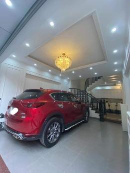 XE HƠI NGỦ NHÀ! Bán Nhà 5 Tầng Lung Linh Nguyễn Đình Chiểu, 45m2, 10.2 Tỷ