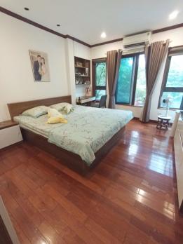 HẠ SỐC Bán Nhà Mặt Phố Quận Tây Hồ 72m2-7T 5m Vỉa Hè 38,5 Tỷ Lạc Long Quân.