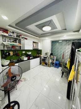 SÁT MT! Bán Nhà 5 Tầng Cực Đẹp Thành Thái, 43m2, 8 Tỷ