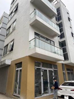 Bán Nhà 1 Em Mặt Phố Phạm Văn Đồng 188m2-5T MT10m LÔ GÓC 4 THOÁNG 44 Tỷ Phạm Văn Đồng.