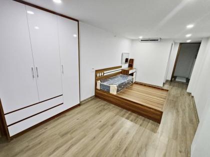 Bán nhà đường Trường Chinh Đống Đa, nhà đẹp ở luôn, 2 mặt thoáng
