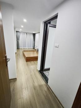Bán nhà phố Tôn Thất Tùng, Đống Đa, DT 32m2, 6 tầng nhà đẹp ở luôn