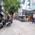 Bán căn hộ tập thể phố Chùa Bộc, Đống Đa, ngõ thông, ô tô tránh đỗ cầu thang, sổ đỏ lớn