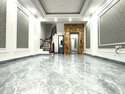 Bán nhà riêng tại Cổ Nhuế, Bắc Từ Liêm, 58m2, ô tô, kinh doanh, nhỉnh 15tỷ.