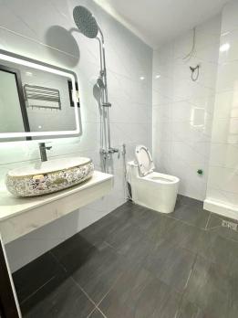 Bán nhà riêng tại Cổ Nhuế, Bắc Từ Liêm, 58m2, ô tô, kinh doanh, nhỉnh 15tỷ.