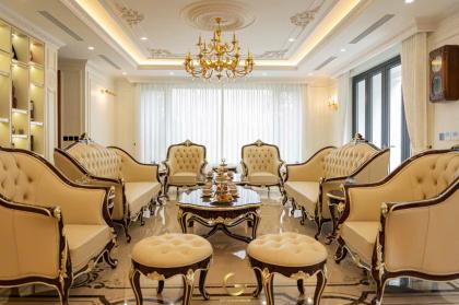 CỰC Hiếm. Biệt thự BT4 BT5 KĐT Linh Đàm view hồ Linh Đàm 300m2 chỉ 8x tỷ. LH 0989626116