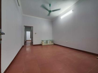 CHO THUÊ NHÀ NGUYÊN CĂN ĐƯỜNG ĐÊ LA THÀNH, BA ĐÌNH, NHÀ ĐẸP, GẦN Ô TÔ