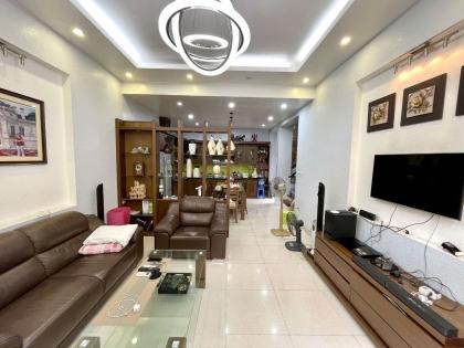 Bán nhà riêng tại Doãn Kế Thiện, Cầu Giấy, 65m2, ô tô, kinh doanh, nhỉnh 24tỷ.