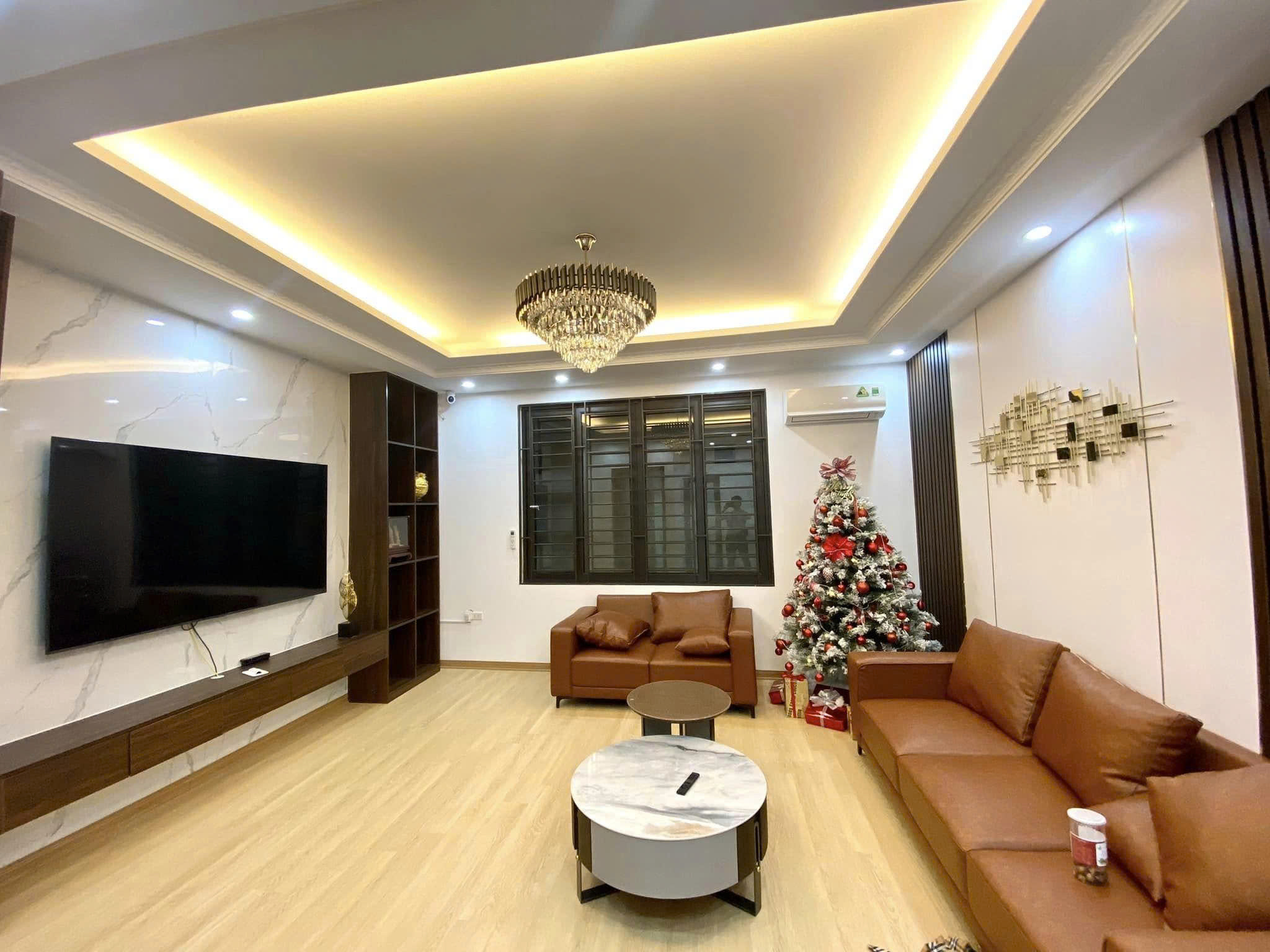 Bán nhà mặt phố Giáp Nhất, 33m2 x 6 tầng, 12.5 tỷ