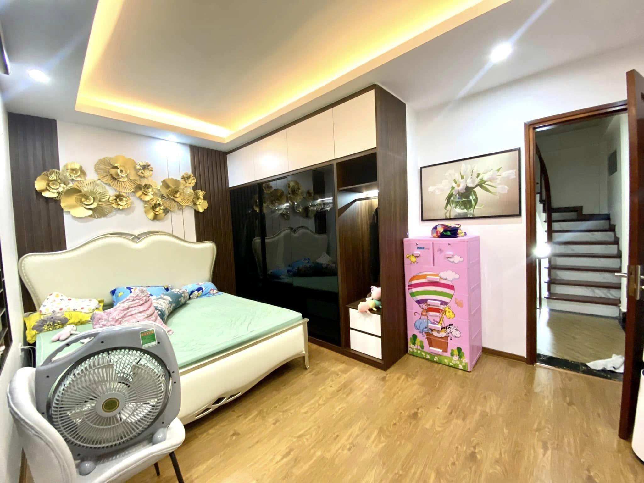 Bán nhà mặt phố Giáp Nhất, 33m2 x 6 tầng, 12.5 tỷ