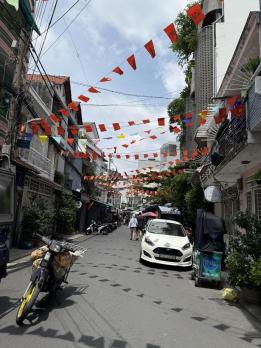 **Bán nhà hxh Hoàng Hoa Thám, phường 13, Tân Bình (9*16) 2 lầu chỉ 16 tỷ