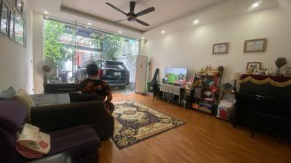 Bán nhà Đức Giang 93m2, phân lô, ô tô tránh, gara để 2 ô tô, 13 tỷ