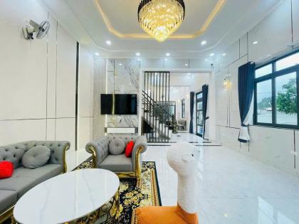 Biệt thự (12x37) góc 2 mặt tiền, đường nhựa 12m thông, Tân Hiệp 39-40, HM