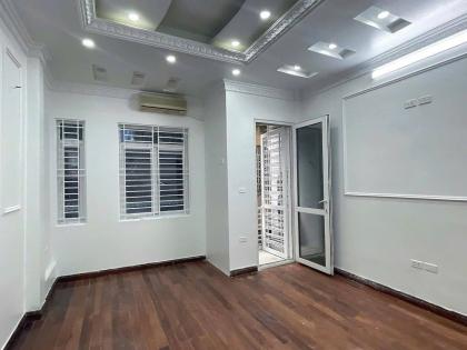Bán nhà ngõ 21 Trần Quốc Hoàn, ô tô tránh, 13.5 tỷ