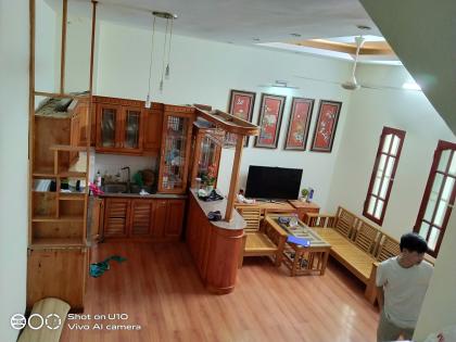Bán nhà mặt phố Bùi Ngọc Dương, mặt tiền 5m, giá 5.9 tỷ