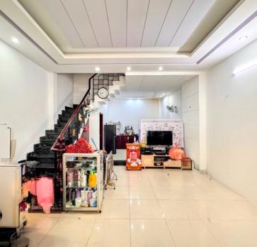 ????️ MT ĐƯỜNG SỐ 6M - Lê văn Quới - Bình Tân - 46m²  ngang hiếm 5m - 4 tầng - 5pn - chỉ 5.3 tỷ