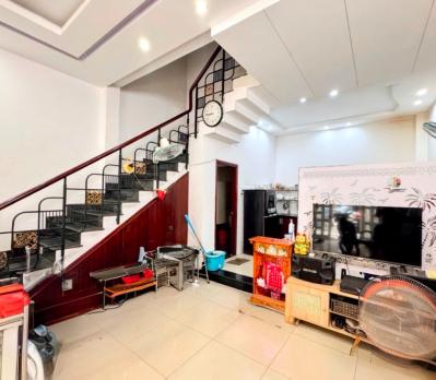 ????️ MT ĐƯỜNG SỐ 6M - Lê văn Quới - Bình Tân - 46m²  ngang hiếm 5m - 4 tầng - 5pn - chỉ 5.3 tỷ