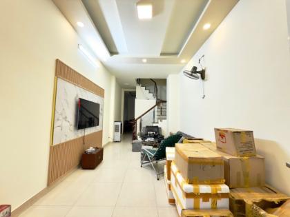 ???? NGÃ 7 LÝ THÁI TỔ – HAI MẶT HẺM THOÁNG – XE HƠI TỚI NHÀ – 4 TẦNG ĐẸP Ở NGAY ????Sát mặt tiền Lê Hồng Phong, Phường 1 Q10