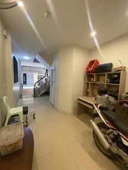 Bán Nhà P/Lô Ô Tô Tránh Quận Tây Hồ 46m2-5T VỪA Ở VỪA KD 16,5 Tỷ Văn Cao.