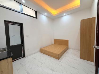 Bán tòa CCMN gần Nguyễn Lương Bằng, Đống Đa, 6 tầng thang máy, 10 phòng cho thuê, gần ô tô