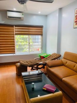 Bán nhà mặt phố Trần Thái Tông, 40m2, mặt tiền 4m