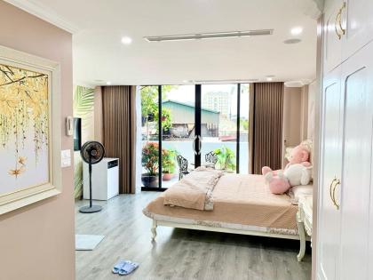 SIÊU HIẾM - Mặt Phố Phan Phù Tiên (Cát Linh) 52m, 7Tầng Thang máy, MT 4.9m 37.8 Tỷ