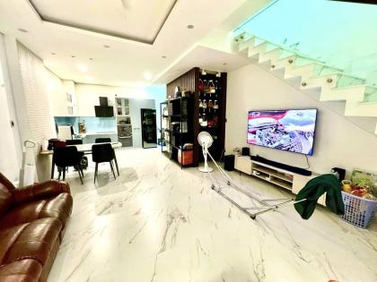 Ở NGAY! Bán Nhà 4 Tầng Lung Linh Xe Hơi Thông Cao Thắng, 43m2, 7.5 Tỷ