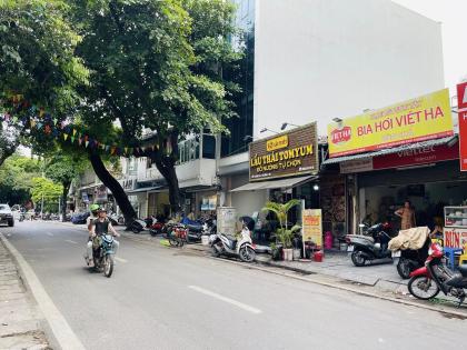 Bán Nhà 2 Mặt Phố Quận Ba Đình 80m2-1T  MT6,5m Vỉa Hè 40 Tỷ Sơn Tây-Trần Phú.