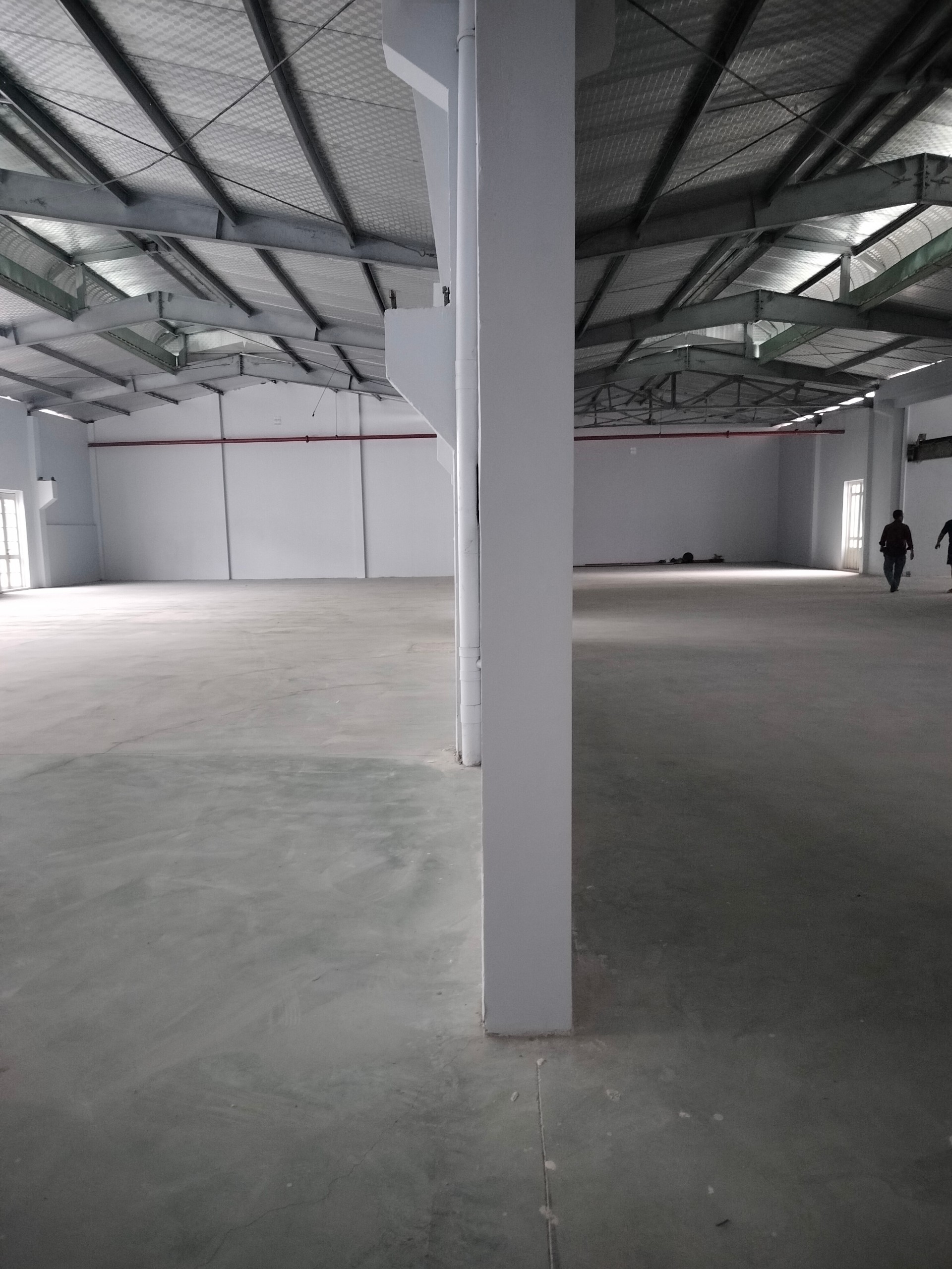 cho thuê: 4 nhà xưởng(1.200m2;1.400m2,1.600m2; 2.000m2)Trần Đại Nghĩa