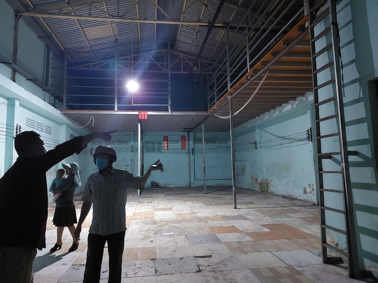 Kho xưởng mới xây dựng đang trống cần cho thuê gấp vào sản xuất ngay(160m-200m-300m)đường gò xoài, miếu gò xoài ,lô tư