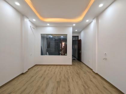 Bán nhà ngõ 34 Nguyễn Thị Định, 60m2 x 5 tầng, ô tô tránh
