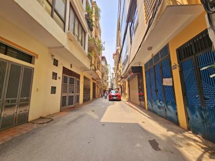 Bán nhà phố Vũ Hữu, Thanh Xuân, nhà đẹp, phân lô ô tô tránh, gần ngay mặt phố