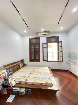 Bán nhà phố Vũ Hữu, Thanh Xuân, nhà đẹp, phân lô ô tô tránh, gần ngay mặt phố
