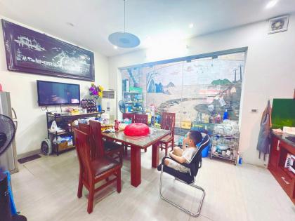 Bán nhà mặt phố Nguyễn Quý Đức, 85m2, 25 tỷ