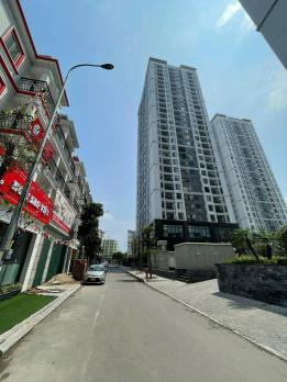 Bán nhà liền kề Rose Tower 79 Ngọc Hồi, mặt tiền 6.5, giá 260tr/m2