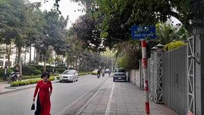 Bán Nhà Phố Từ Hoa Quận Tây Hồ 178m2-8T Th/Máy MT12,6m 74 Tỷ Từ Hoa.