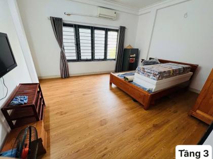 BÁN NHÀ 5 TẦNG NGUYỄN VĂN CỪ - 30M² ,oto,KD, NHÀ ĐẸP Ở NGAY - GIÁ 7,3ty
