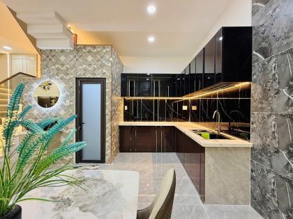 Bán Nhà phố 2 lầu sân thượng – full nội thất – đường Huỳnh Tấn Phát, Nhà Bè