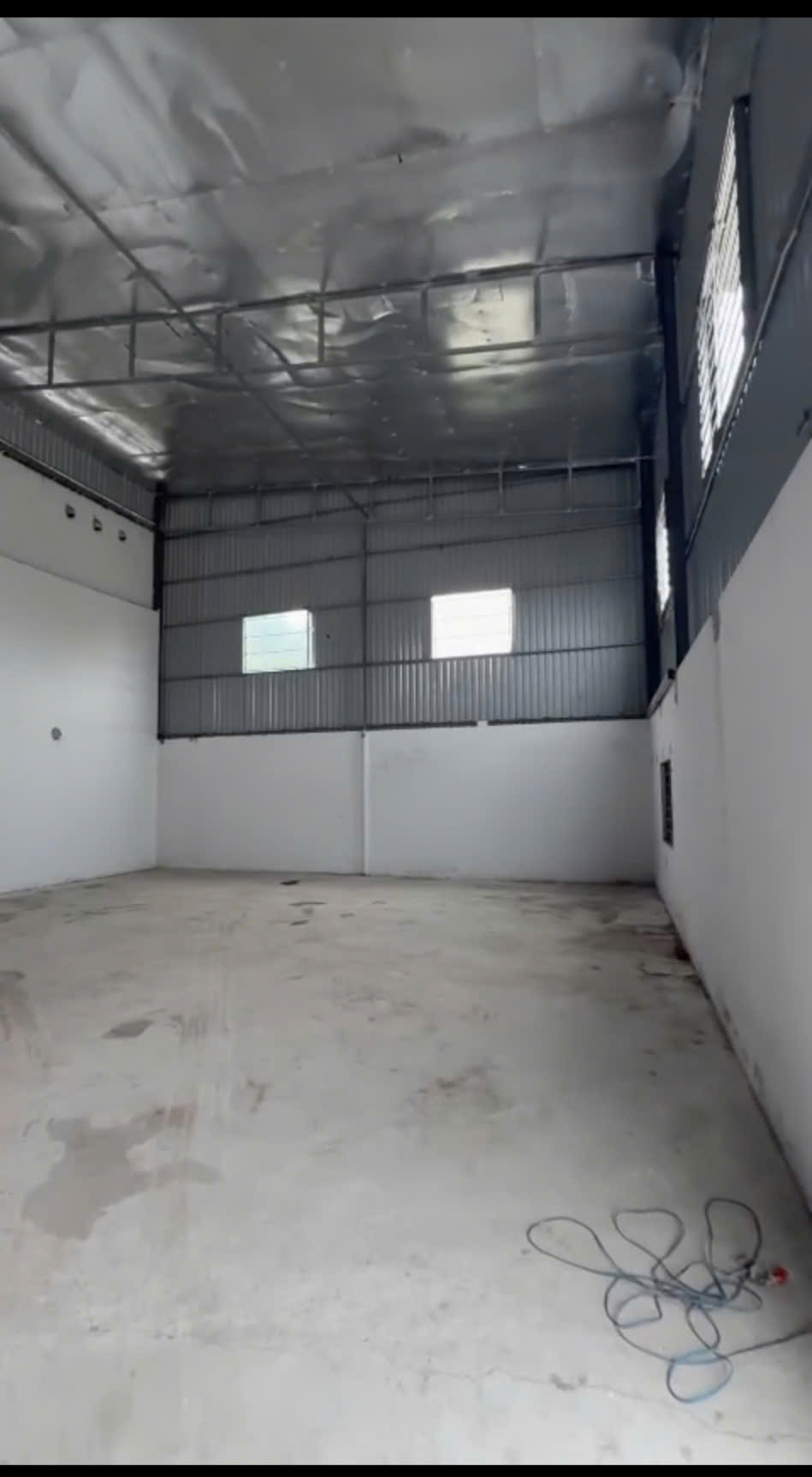 Cho thuê 2 nhà xưởng thuộc khu vực đường  tân hòa đông quận  Bình Tân 9x20 giá 17tr