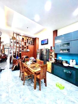 SIÊU HIẾM! Nhà 4 Tầng, NGANG 5.8M, HẺM XE HƠI THÔNG, Lê Đức Thọ, Gò Vấp!