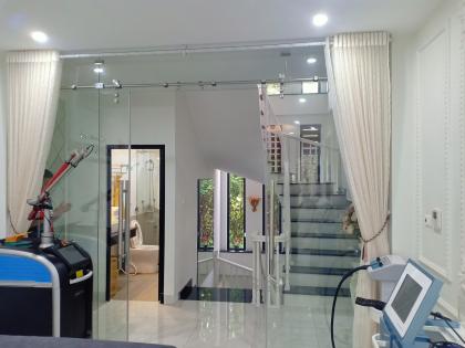 Bán nhà mặt ngõ 100 Trung Kính, 48m2 x 4 tầng, ô tô tránh
