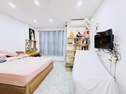 ???? XE HƠI ĐẬU CỬA – SÁT MẶT TIỀN – LÔ GÓC SỔ VUÔNG A4 – KHÔNG QH – KHÔNG LG – 4 TẦNG BTCT CHỈ 15 TỶ ????