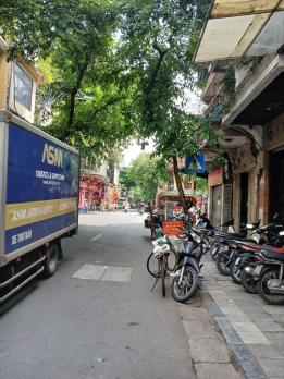 Bán Nhà Mặt Phố Quận Hoàn Kiếm 74m2-5T MT4m 1 sổ 1 chủ 47,5 Tỷ Hàng Đồng.