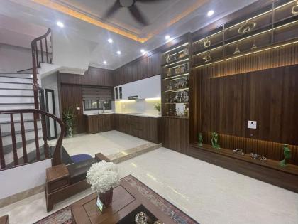 Bán nhà riêng tại trung tâm Cầu Giấy, 65m2, ô tô, kinh doanh, nhỉnh 24tỷ.