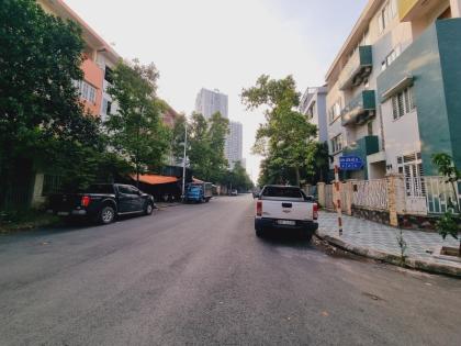 bán biệt thự KĐT văn khê, la khê, hà đông, 185m2, ngang 11m, giá 30 tỉ
