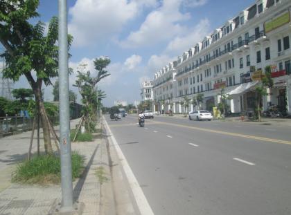 Cực Hiếm. Biệt thự lô Góc Louis City Hoàng Mai view hồ Yên Sở 200m2 chỉ 6x tỷ. Lh 0989626116