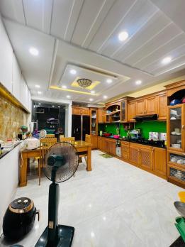 HOT! Bán Nhà Đẹp 4 Tầng Xe Hơi Thông Đặng Văn Ngữ, 51m2, 8.5 Tỷ